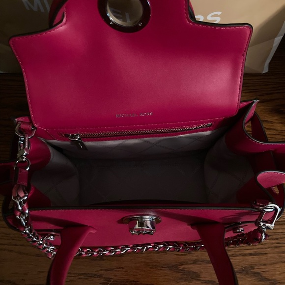 Michael Kors Carmen belted satchel - Picture 3 of 3